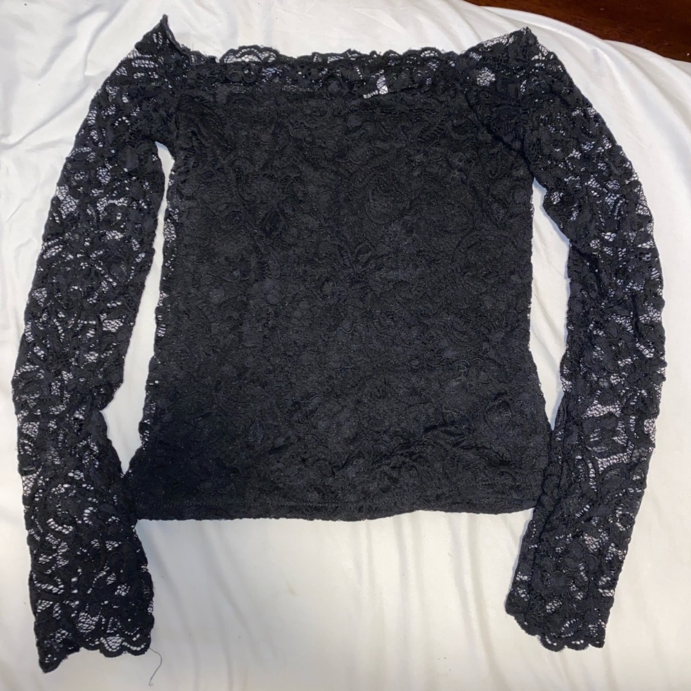 *SOLD* H&M off the shoulder lace top